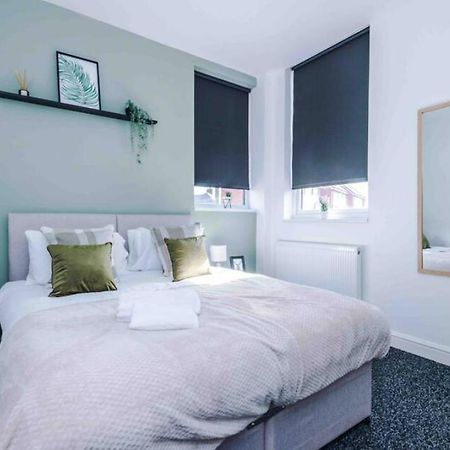 Spacious One-Bedroom Apartment In Saint Helens St Helens  Exteriér fotografie