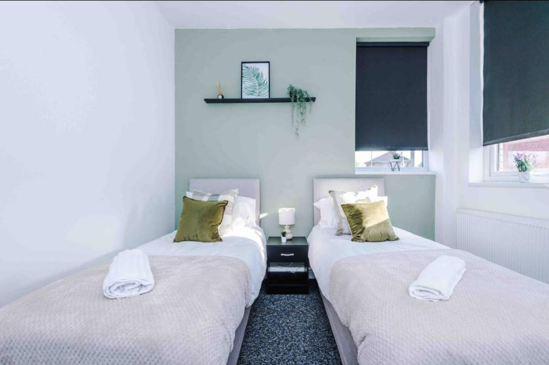 Spacious One-Bedroom Apartment In Saint Helens St Helens  Exteriér fotografie