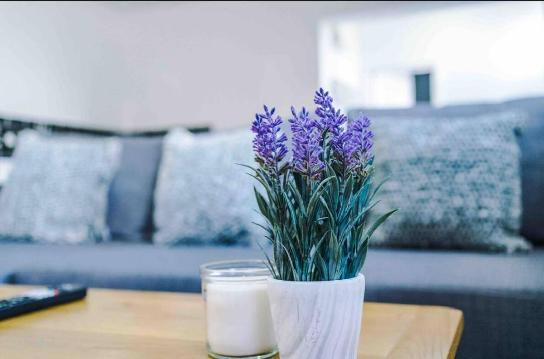 Spacious One-Bedroom Apartment In Saint Helens St Helens  Exteriér fotografie